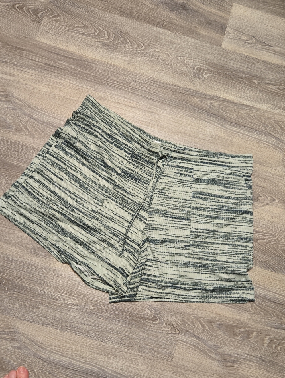 Green Striped Lularoe Jessica Shorts 2XL